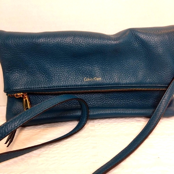 Calvin Klein Handbags - Calvin Klein Crossbody Convertible Leather Purse